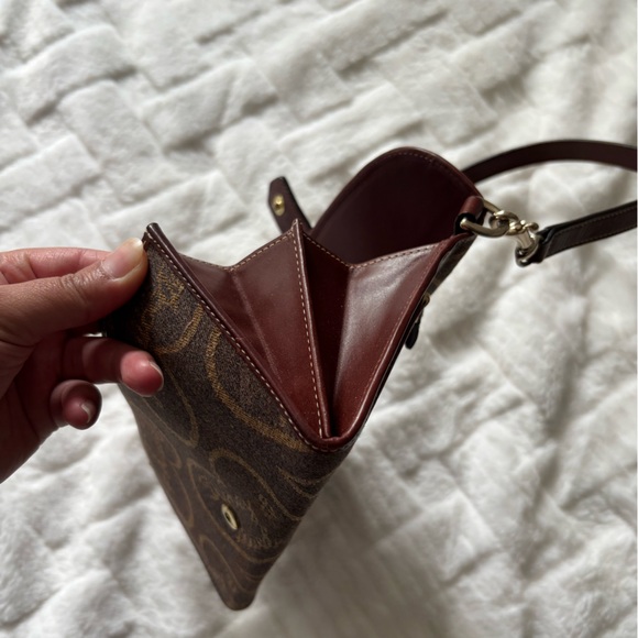 Dooney & Bourke Signature Logo Brown Tan Hearts Small Pouch Wallet Wristlet - Picture 5 of 11